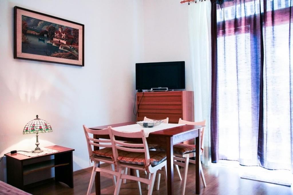 Apartments By The Sea Makarska - 15200 エクステリア 写真