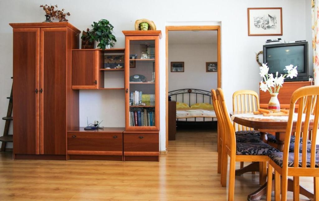 Apartments By The Sea Makarska - 15200 エクステリア 写真