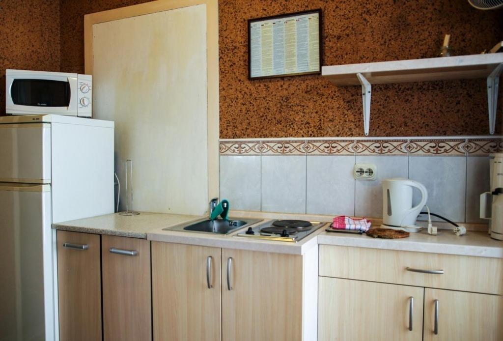 Apartments By The Sea Makarska - 15200 エクステリア 写真